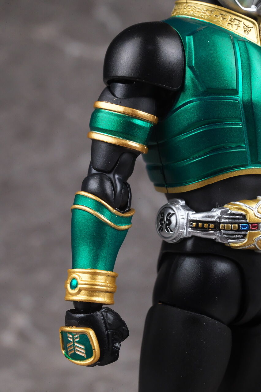 S.H.フィギュアーツ（真骨彫製法） 仮面ライダークウガ