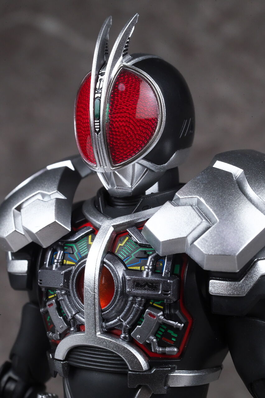 S.H.Figuarts（真骨彫製法） 仮面ライダーファイズ アクセル