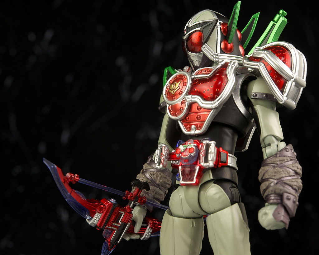 SHFiguarts 仮面ライダー3体セット デューク シグルド マリカ
