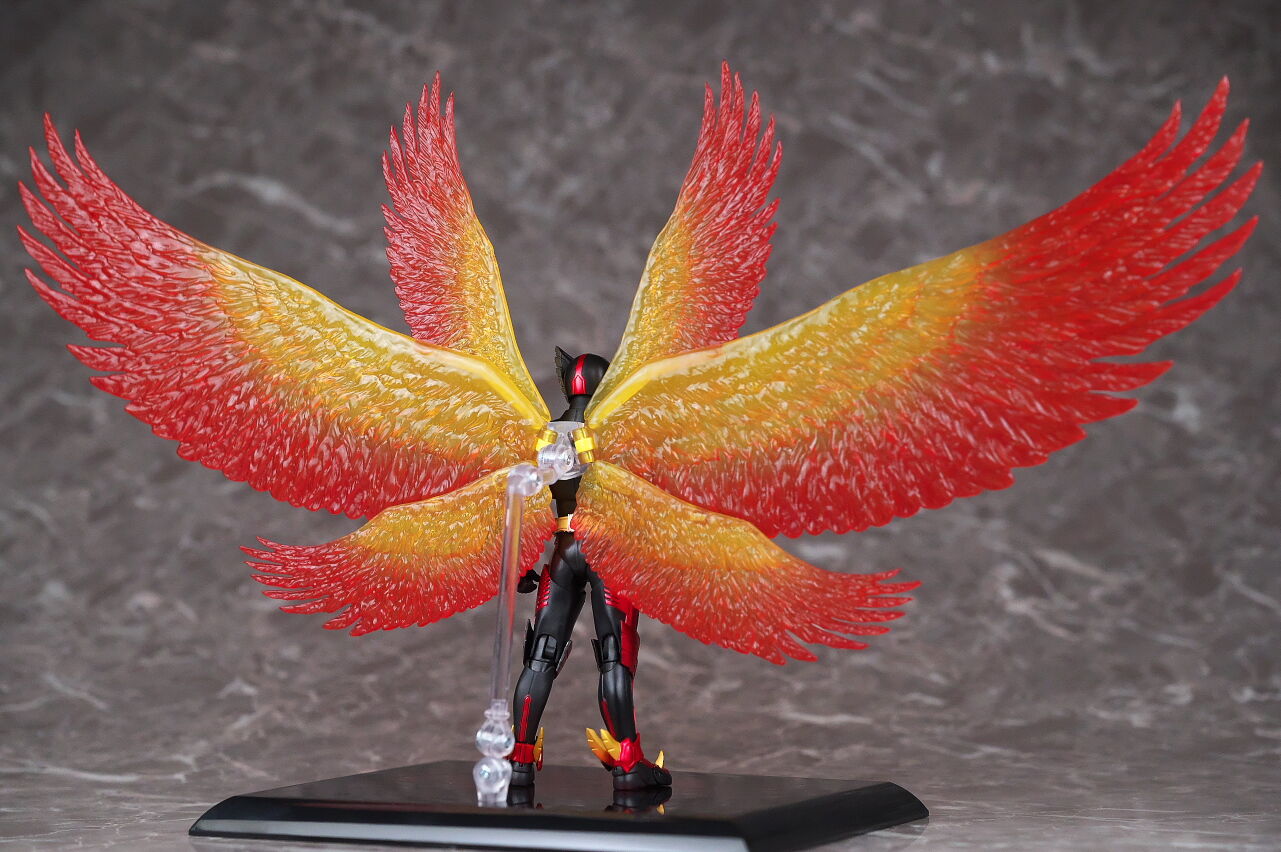 フィギュアーツ　仮面ライダーオーズ　タジャドルコンボ(最終回ver) S.H.Figuarts（真骨彫製法） 仮面ライダーオーズ