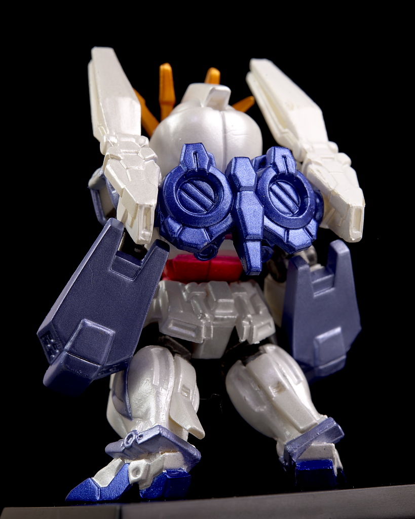 ガンダム　コンバージ　ナラティブガンダム(B装備)(パールメタリックVer.) ガンダム コンバージ ナラティブガンダム(B装備)(パール