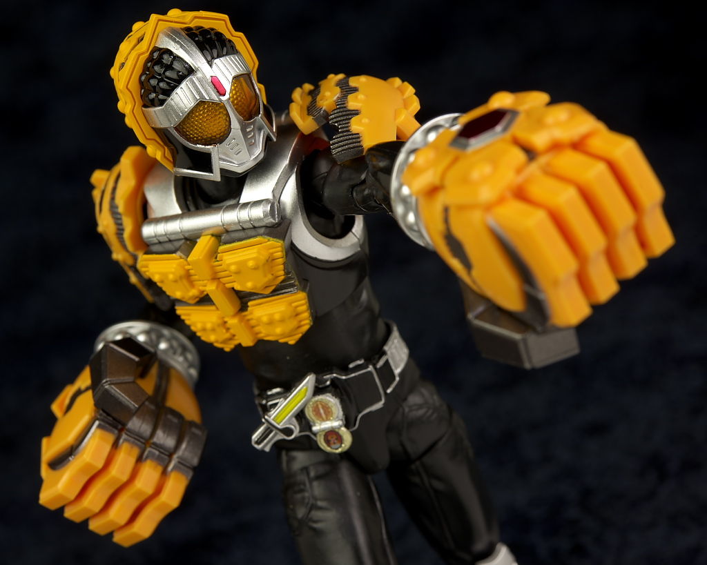 BANDAI|仮面ライダーナックル クルミアームズ|HARDOFFオフモール