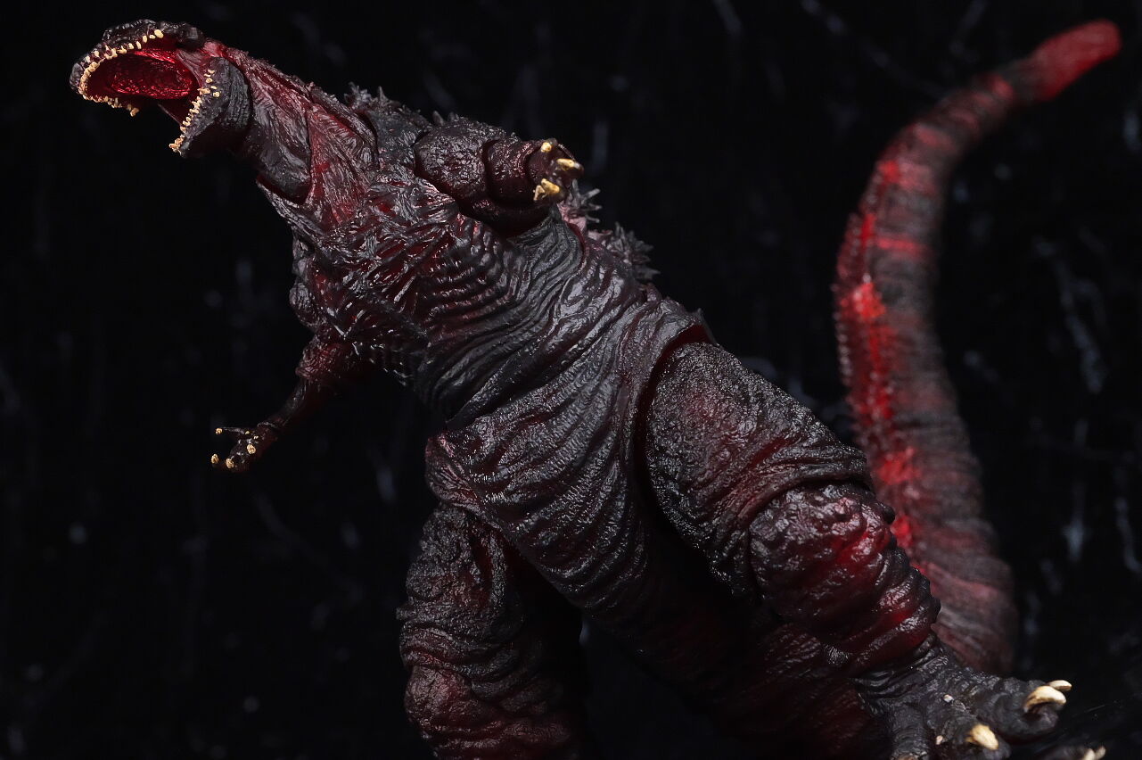 S.H.MonsterArts シン・ゴジラ 第4形態 夜間戦闘Ver