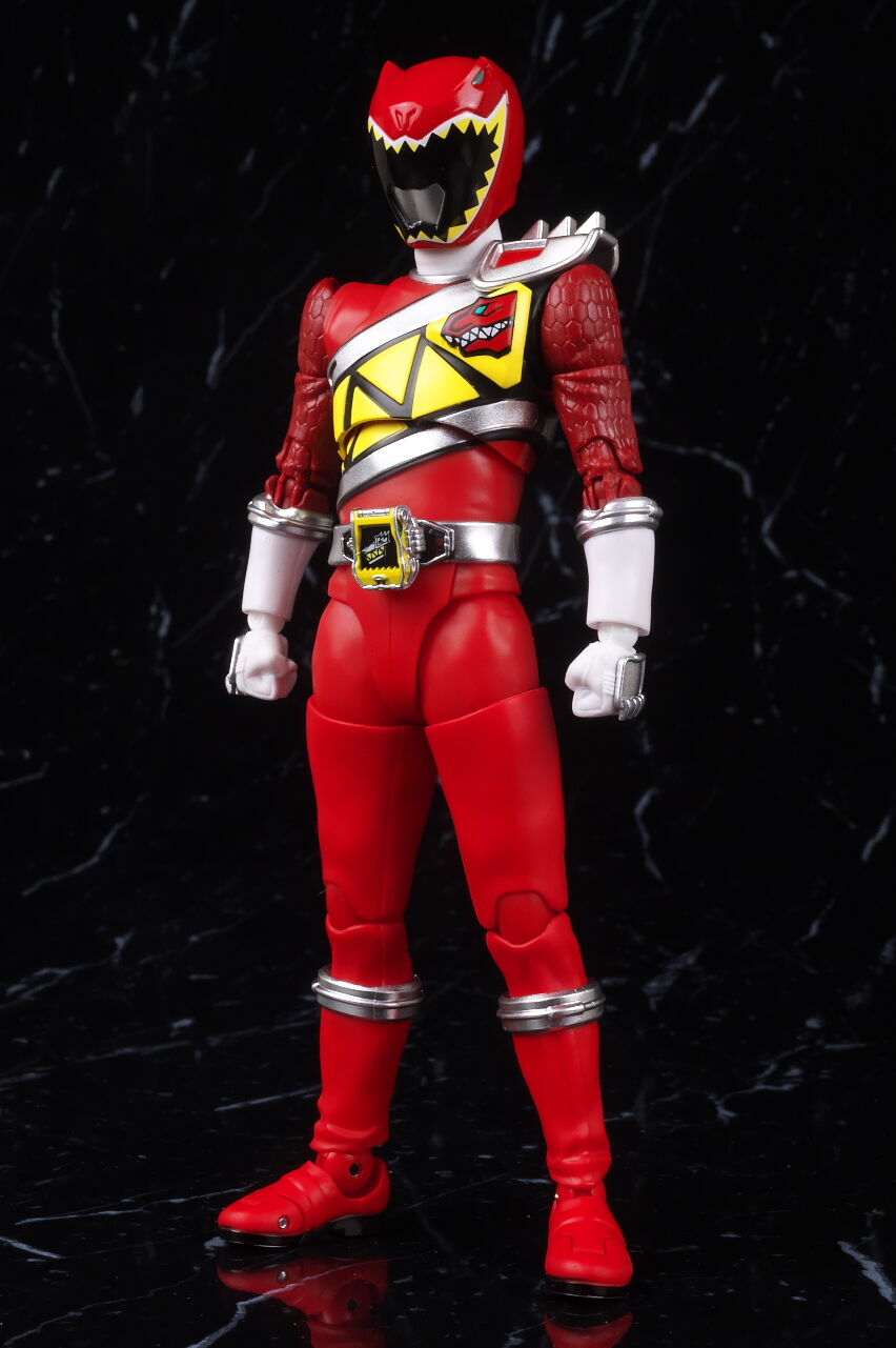 S.H.Figuarts（真骨彫製法） キョウリュウレッド | 魂ウェブ