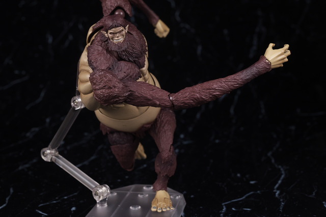 リボルテック 獣の巨人 レビュー