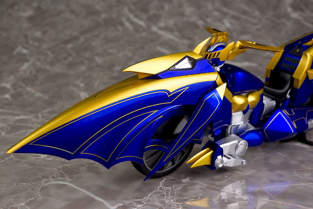 s.hフィギュアーツ 仮面ライダーナイトサバイブ ダークレイダー S.H.Figuarts 仮面ライダーナイトサバイブ＆ダークレイダー