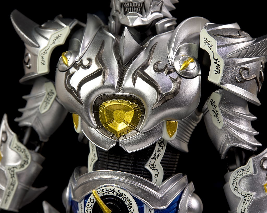 S.H.フィギュアーツ （真骨彫製法） 銀牙騎士ゼロ レビュー : はっちゃか