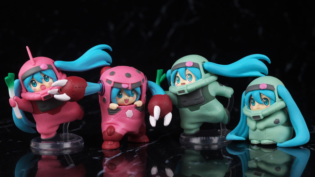 初音ミク ガンダム フィギュア ザクぐるみ GUNDAM　12個セット ガンダム45周年×初音ミク フィギュア ザクぐるみ [初音ミクVer