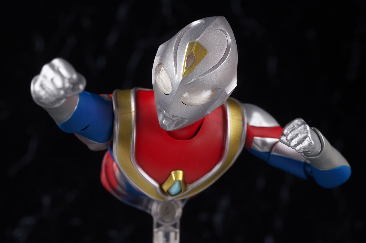 S.H.フィギュアーツ(真骨彫製法) ウルトラマンダイナ S.H.フィギュアーツ(真骨彫製法) ウルトラマンダイナ