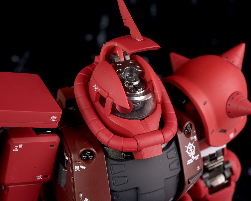 GUNDAM FIX FIGURATION METAL COMPOSITE MS-06S シャア専用ザク GUNDAM FIX FIGURATION METAL COMPOSITE MS-06S シャア専用ザク