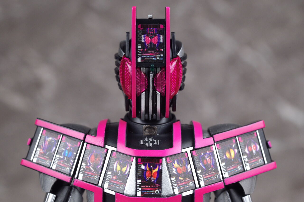S.H.フィギュアーツ （真骨彫製法） 仮面ライダーディケイド
