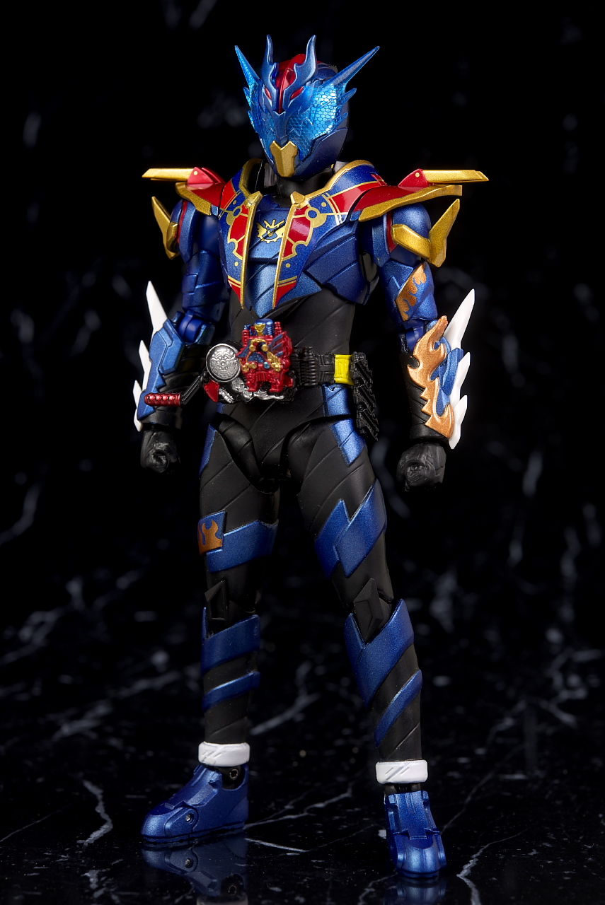 S.H.フィギュアーツ 仮面ライダーグレートクローズ レビュー : はっちゃか