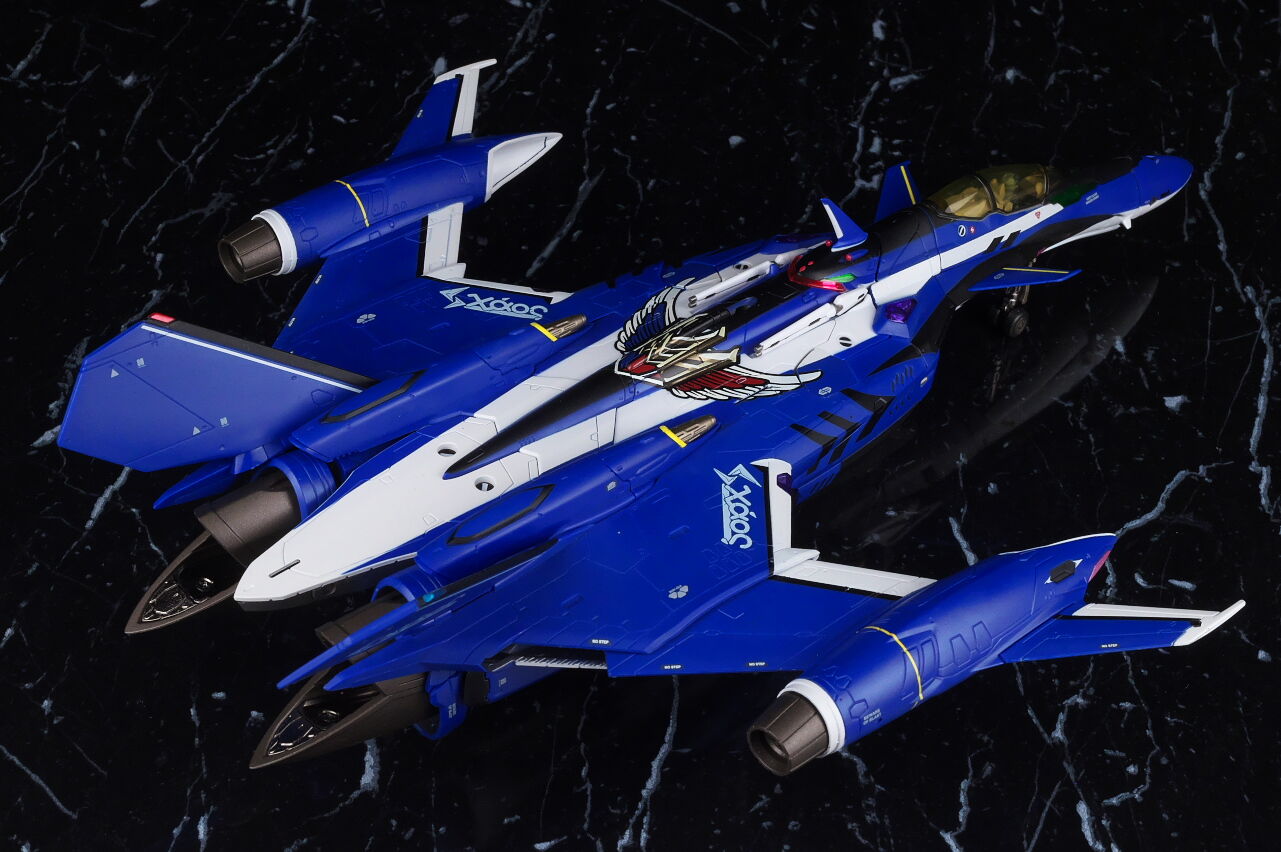 DX超合金 YF-29デュランダルバルキリー（マクシミリアン・ジーナス機