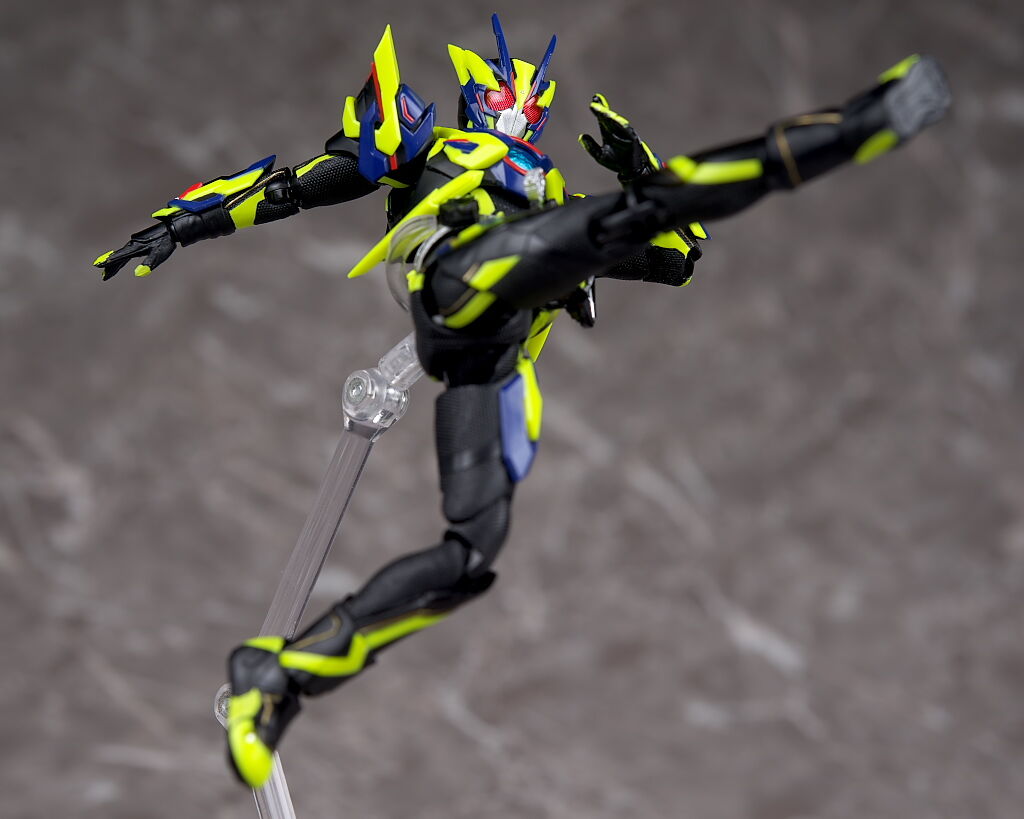 S.H.フィギュアーツ 仮面ライダーゼロワン シャイニングアサルト