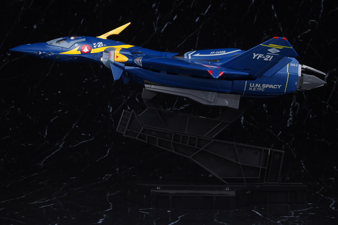 DX超合金 YF-21(ガルド・ゴア・ボーマン機) レビュー : はっちゃか DX超合金 YF-21(ガルド・ゴア・ボーマン機) レビュー : はっちゃか