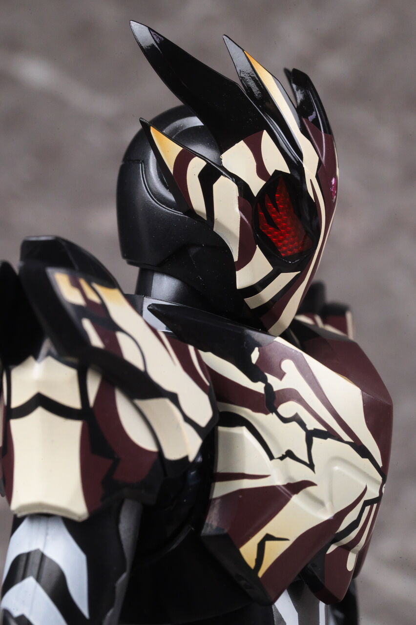 S.H.フィギュアーツ 仮面ライダービターガヴ マーブルブレイクッキー