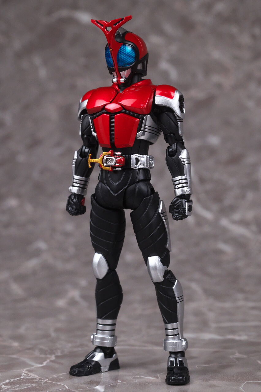 S.H.フィギュアーツ(真骨彫製法) 仮面ライダーカブト ライダーフォーム