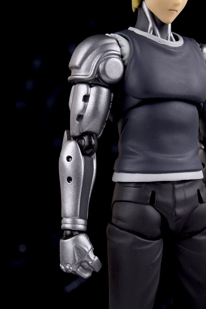 figma ジェノス レビュー : はっちゃか