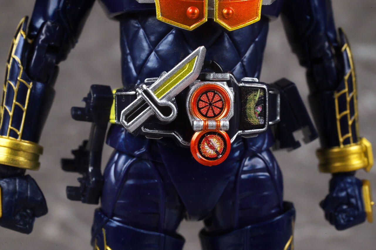 S.H.フィギュアーツ (真骨彫製法) 仮面ライダー鎧武 オレンジ