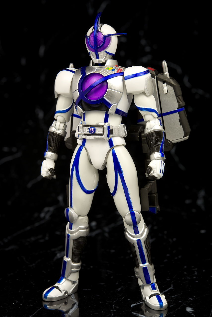 8/12まで出品。フィギュアーツ 仮面ライダーサイガS.H.Figuarts S.H.Figuarts（真骨彫製法） 仮面ライダーサイガ | 魂ウェブ