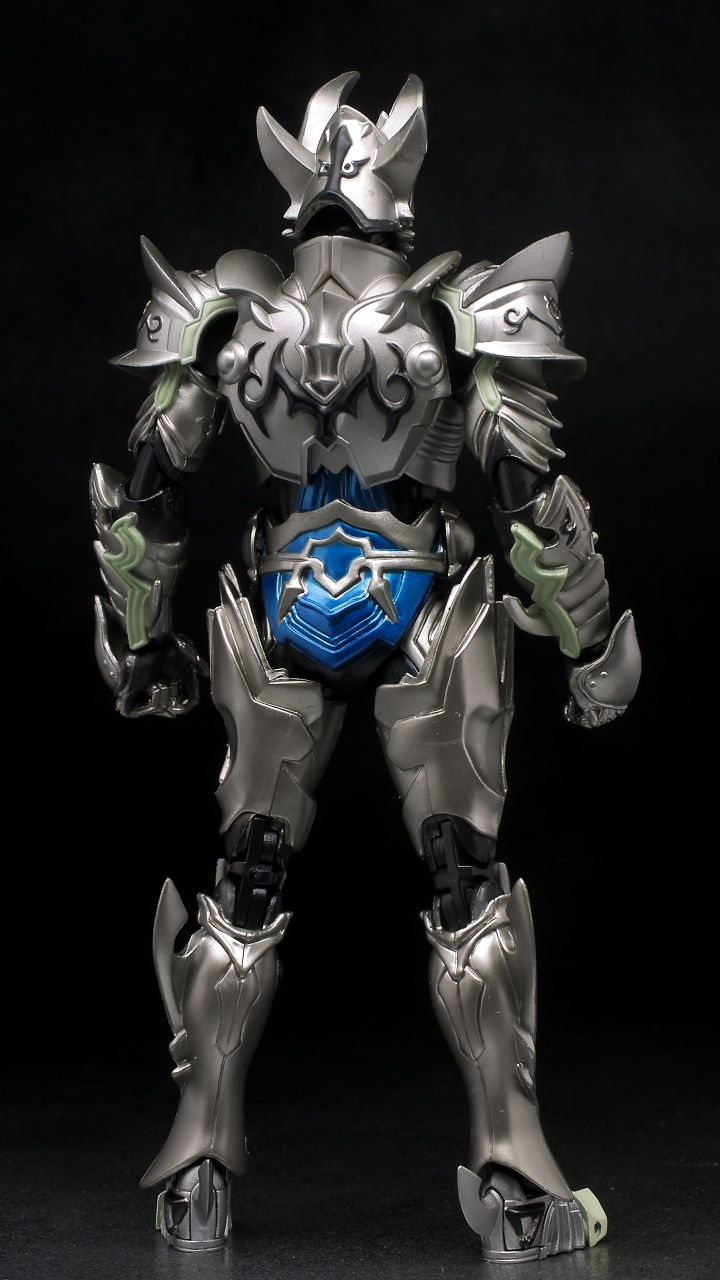 S.H.フィギュアーツ 銀牙騎士 絶狼 レビュー : はっちゃか