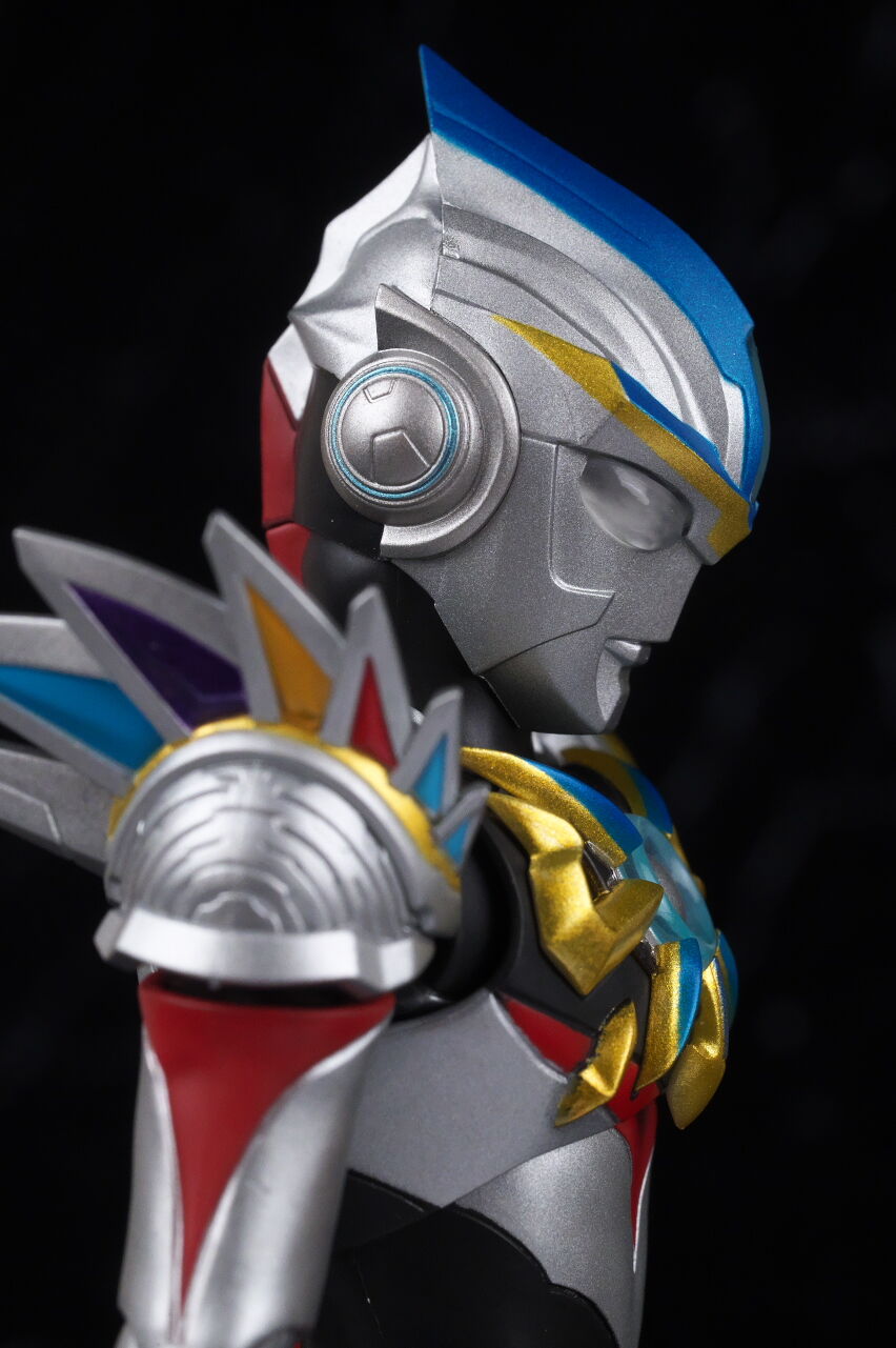 S.H.Figuartsフィギュアーツウルトラマンオーブトリニティ 徹底レビュー】S.H.Figuarts ウルトラマンオーブ オーブトリニティ