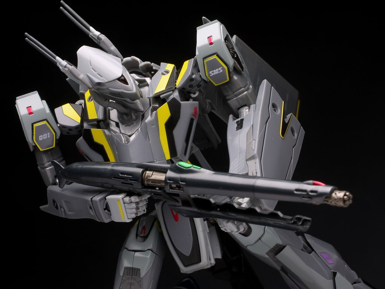 【新品未開封】DX超合金 VF-25S メサイアバルキリー (オズマ・リー機)