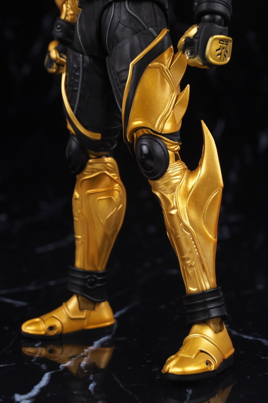 S.H.Figuarts（真骨彫製法） 仮面ライダークウガ ライジング