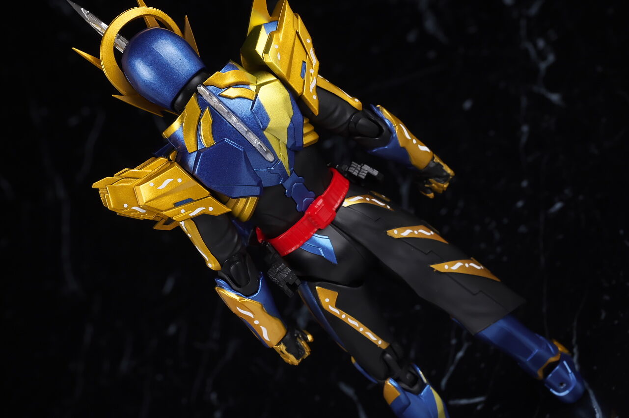 S.H.フィギュアーツ 仮面ライダーエスパーダ アラビアーナナイト