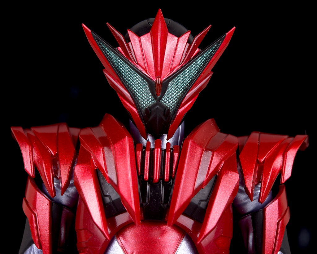 仮面ライダー迅　バーニングファルコン　フィギュアーツ S.H.フィギュアーツ 仮面ライダー迅 バーニングファルコン