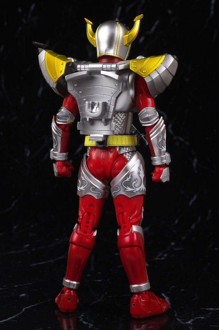S.H.Figuarts（真骨彫製法） 仮面ライダーバロン バナナアームズ