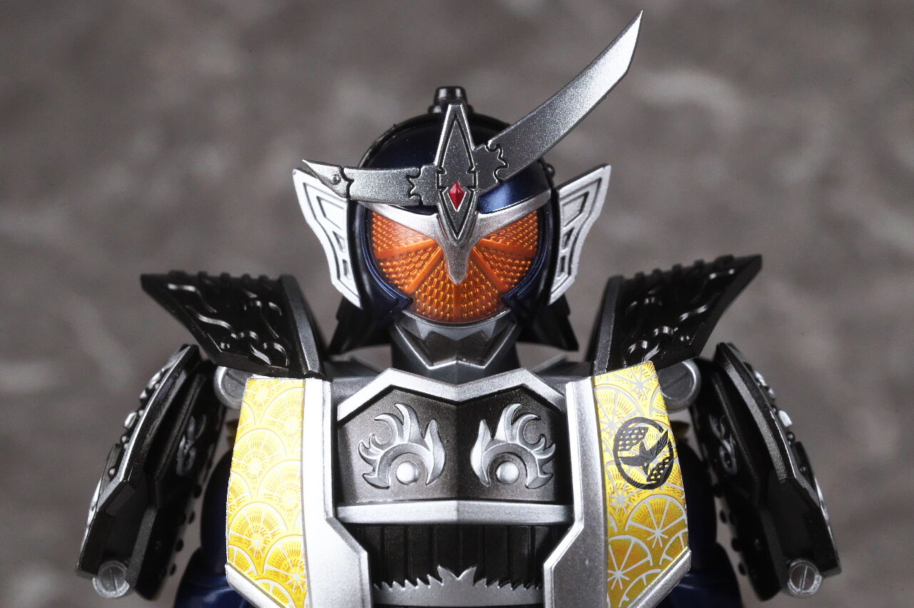 S.H.フィギュアーツ（真骨彫製法） 仮面ライダー鎧武 ジンバーレモン