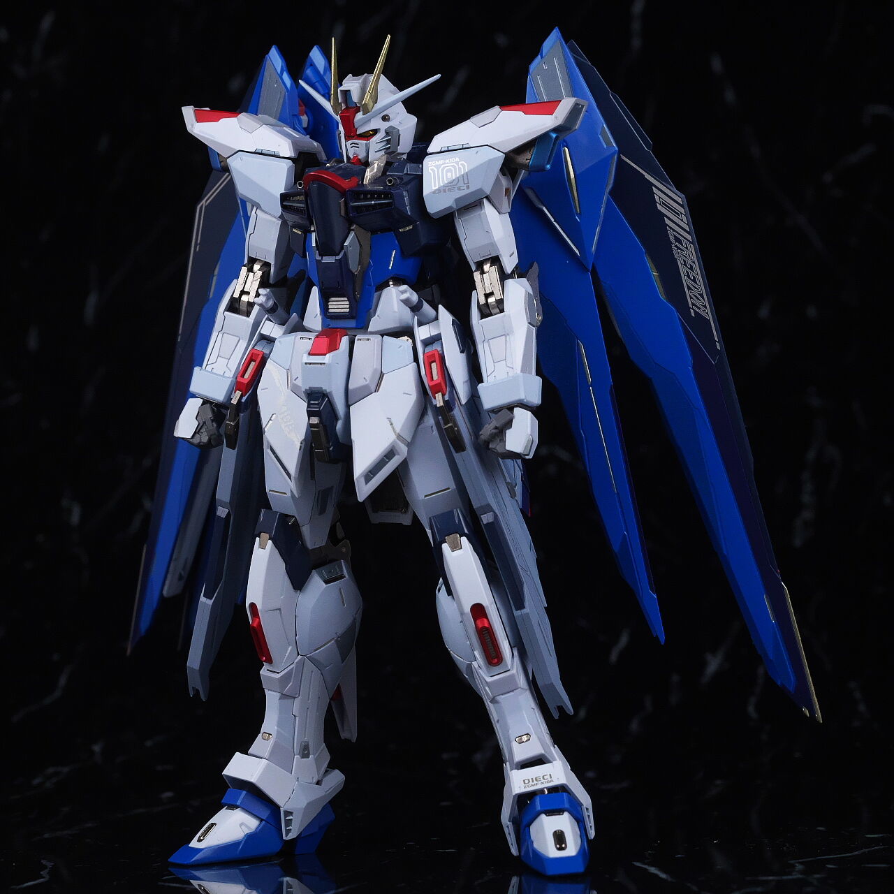 METALBUILDフリーダムガンダムCONCEPT2 SNOW SPARKLE