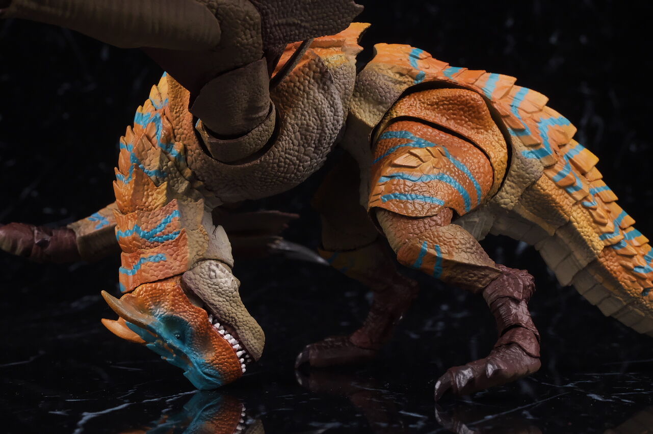 モンスターアーツ　ティガレックス イーカプコン |S.H.MonsterArts ティガレックス: フィギュア