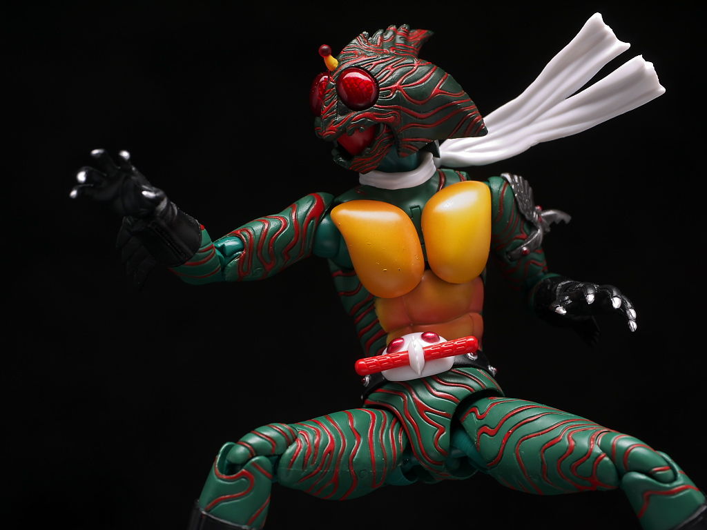S.H.フィギュアーツ 仮面ライダーアマゾン レビュー : はっちゃか S.H.フィギュアーツ 仮面ライダーアマゾン レビュー : はっちゃか