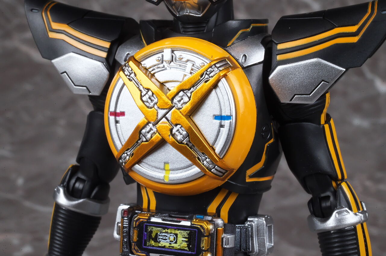 S.H.フィギュアーツ (真骨彫製法) 仮面ライダーネクストカイザ