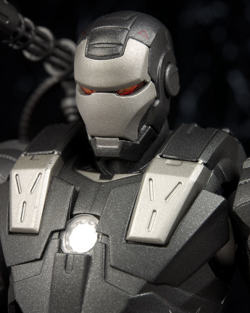フィギュアーツ　ウォーマシン Amazon.co.jp: TAMASHII NATIONS S.H.フィギュアーツ ウォー