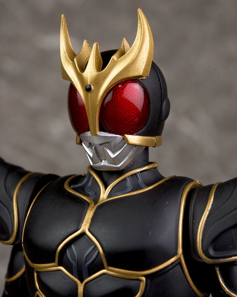 S.H.フィギュアーツ (真骨彫製法) 仮面ライダークウガ S.H.フィギュアーツ (真骨彫製法) 仮面ライダークウガ