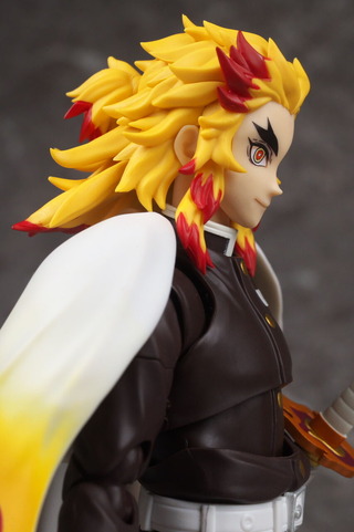 转日站评测 BANDAI 25年6月: S.H.Figuarts <鬼灭之刃> 炼狱杏寿郎