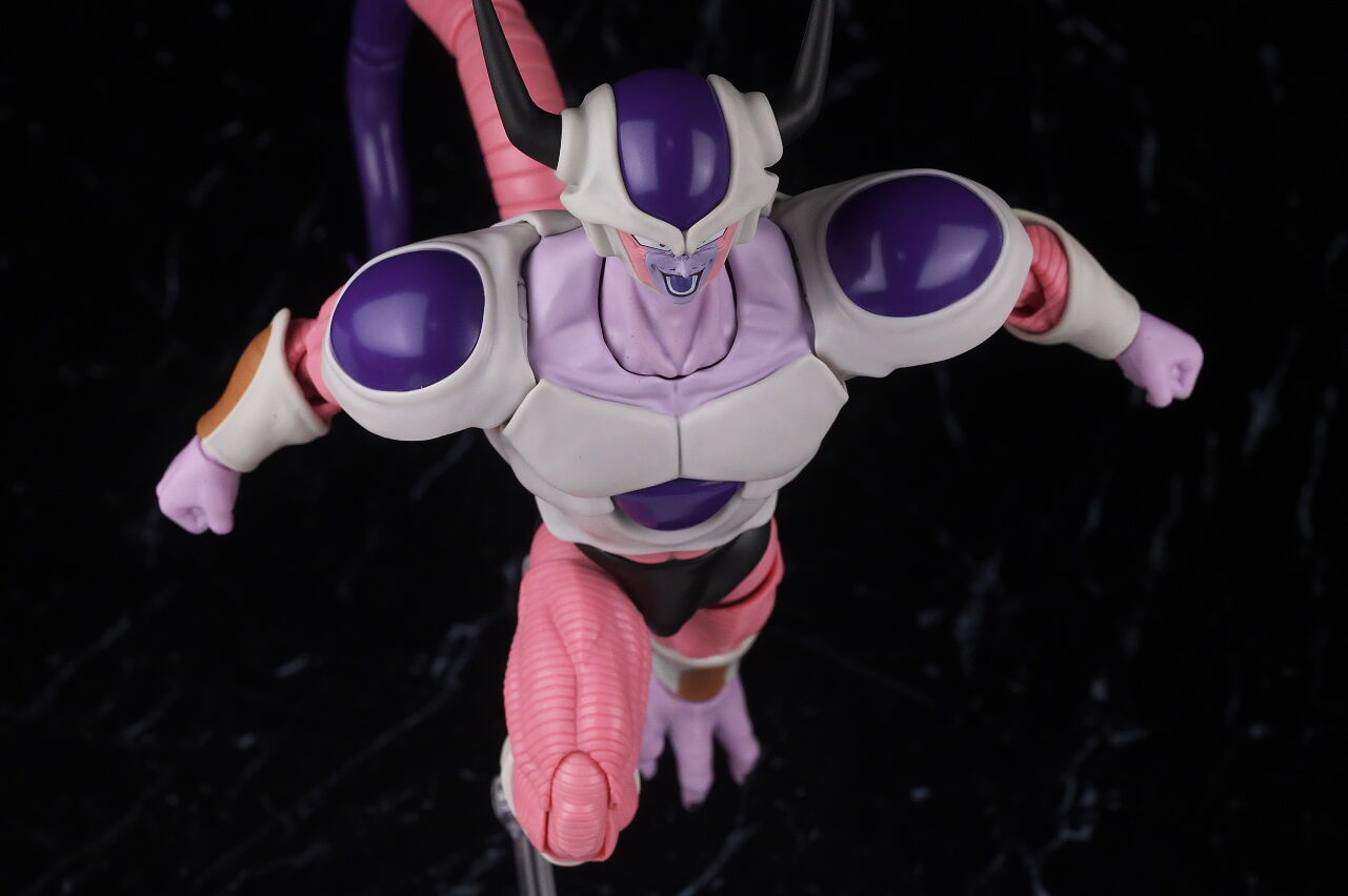 S.H.フィギュアーツ フリーザ 第二形態 レビュー : はっちゃか