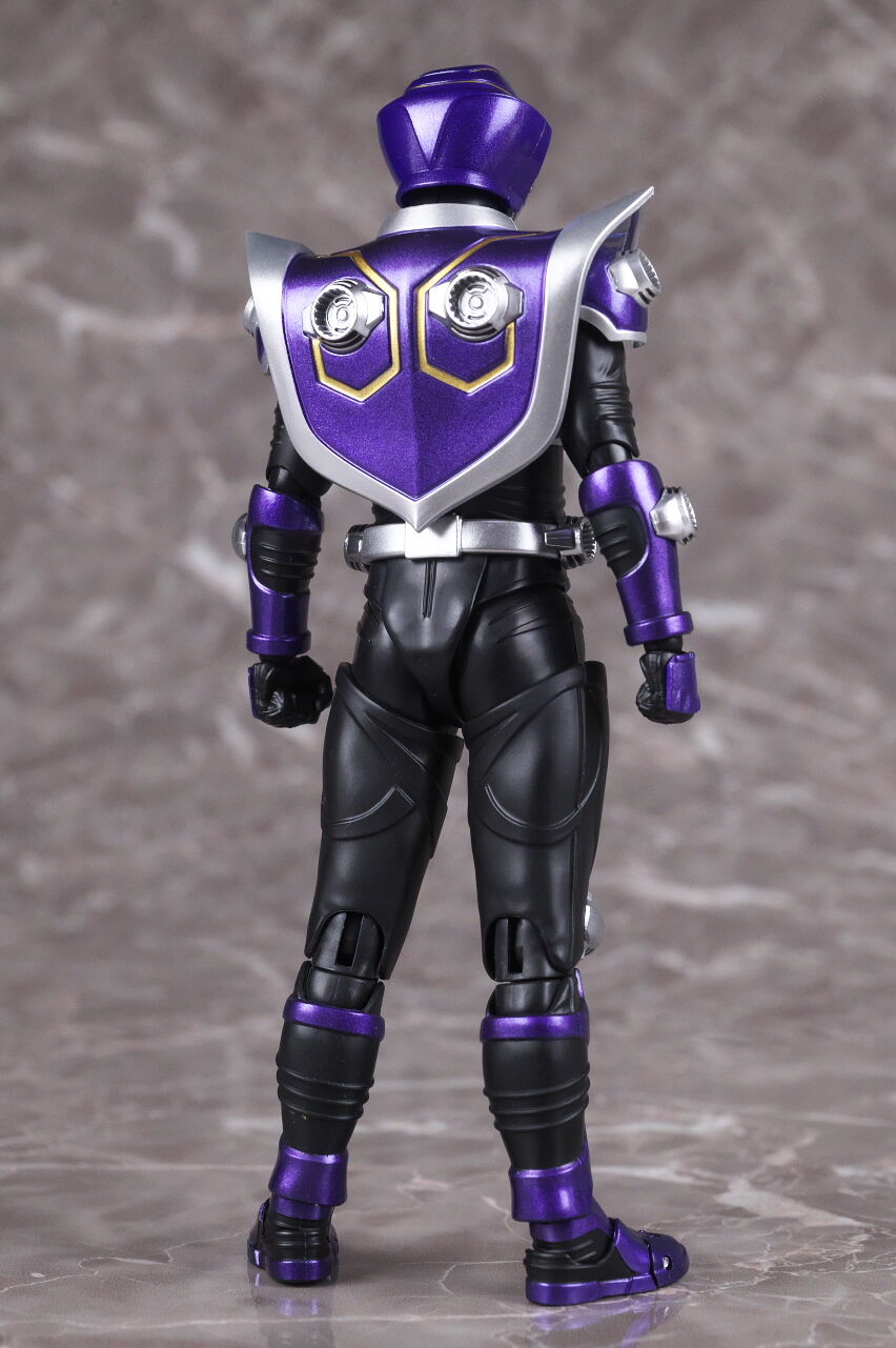 S.H.フィギュアーツ（真骨彫製法） 仮面ライダー王蛇 レビュー : はっ