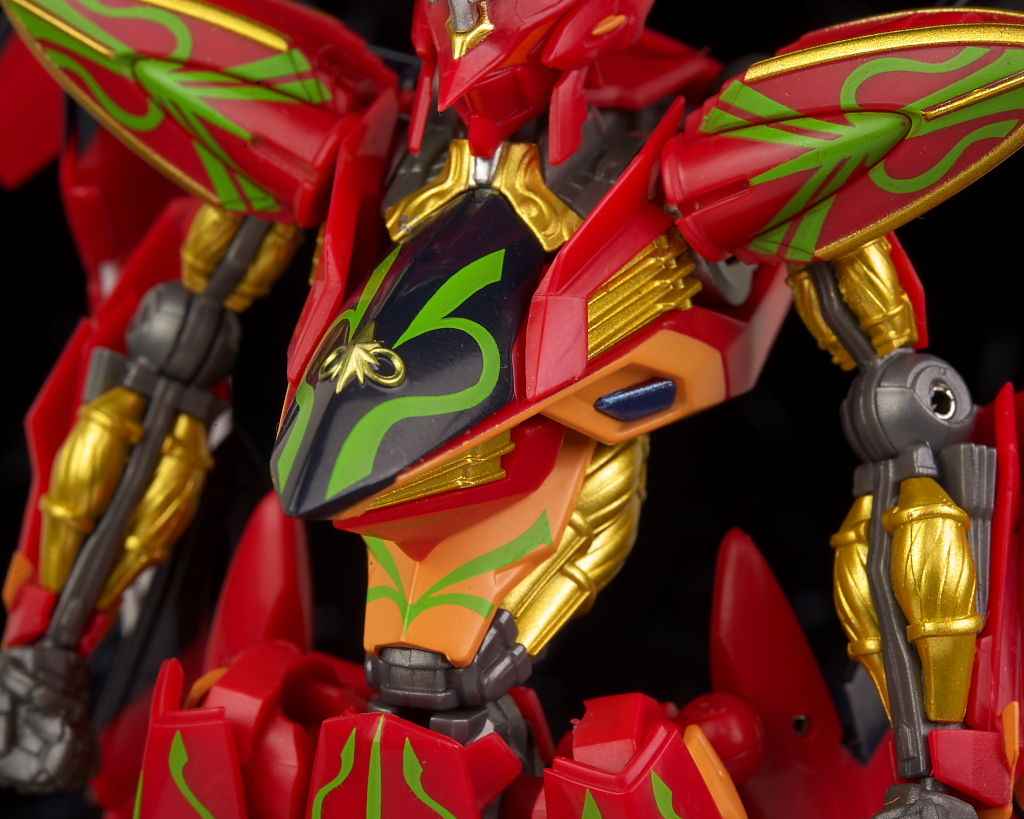ROBOT魂 EM-CBX004 テオドーラ ミカエル・モード ROBOT魂 <SIDE RM> テオドーラ《ミカエル・モード》 | 魂ウェブ