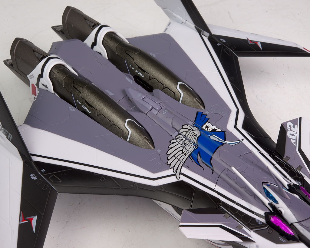 DX超合金 VF-31Fジークフリード(メッサー・イーレフェルト機 DX超合金 VF-31Fジークフリード(メッサー・イーレフェルト機