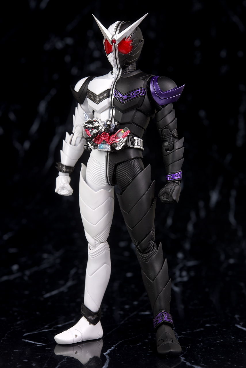 S.H.Figuarts 真骨彫製法 仮面ライダーW ファングジョーカー