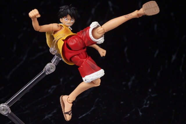 フィギュアーツ ルフィ マリンフォード頂上決戦 レビュー