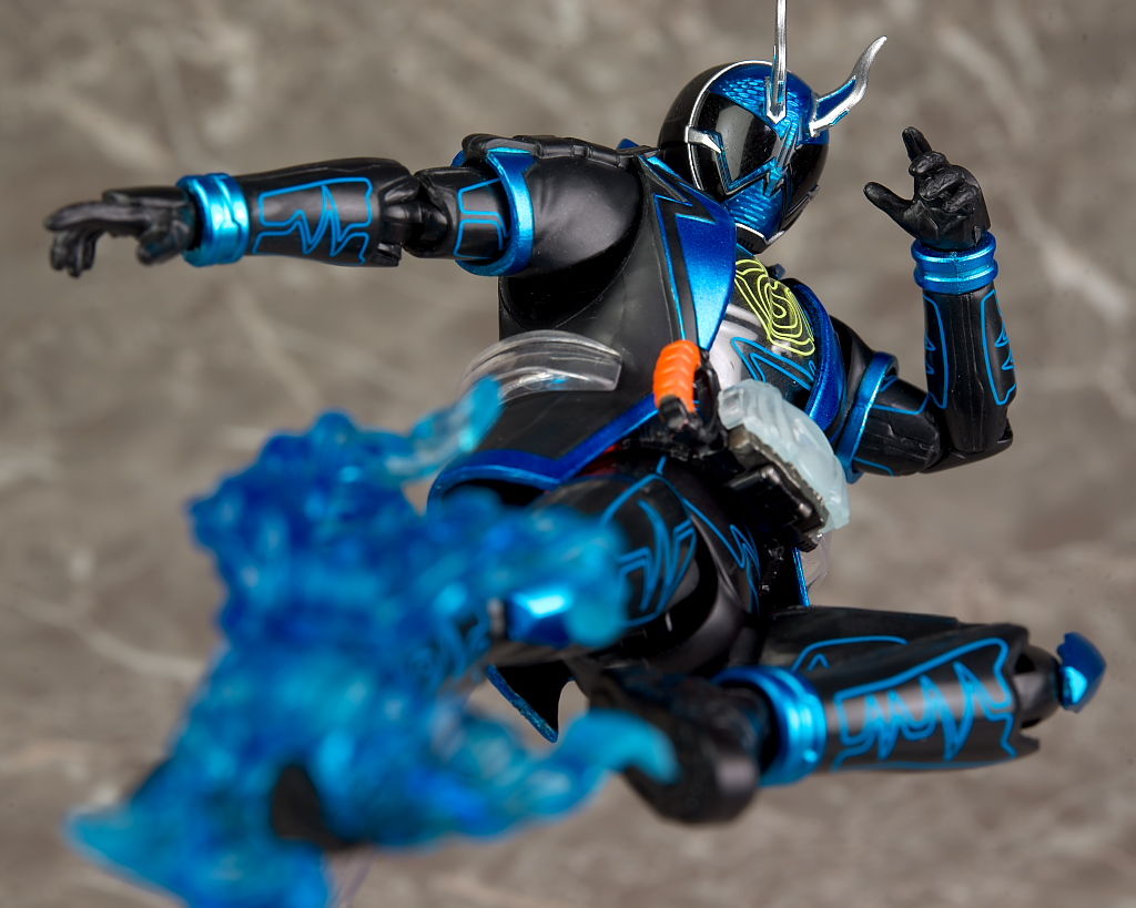 S.H.フィギュアーツ 仮面ライダースペクター レビュー : はっちゃか