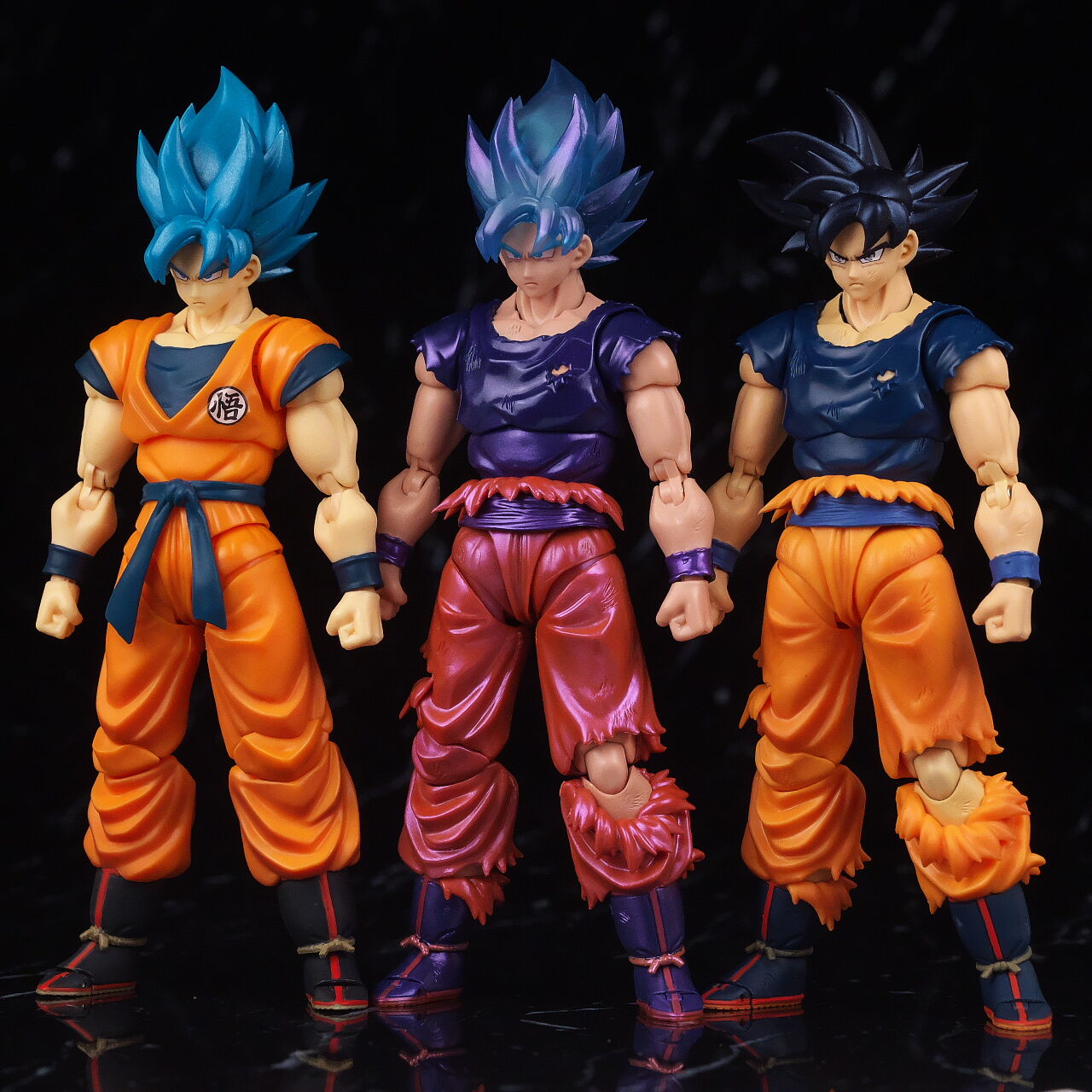 S.H.フィギュアーツ スーパーサイヤ人ゴッドスーパーサイヤ人 S.H.フィギュアーツ スーパーサイヤ人ゴッドスーパーサイヤ人