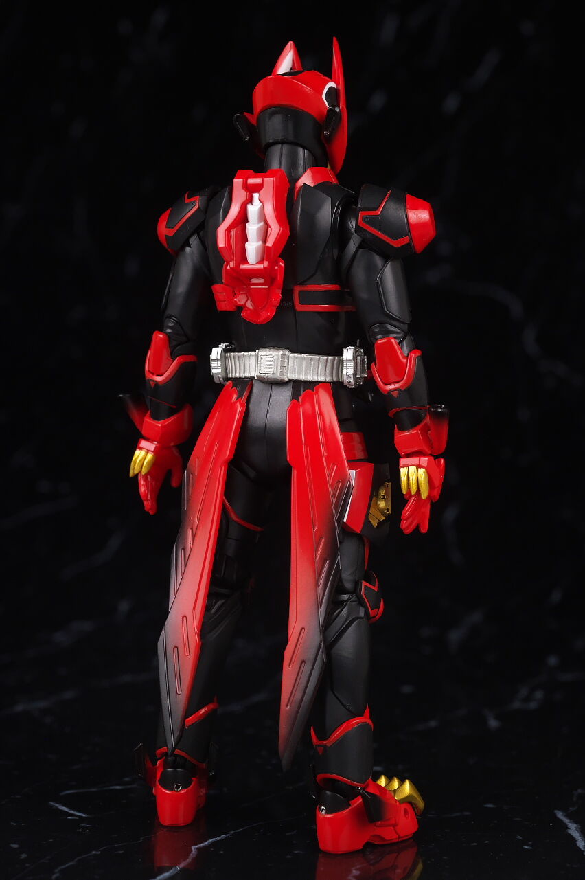 Amazon.co.jp: [バンダイ] S.H.Figuarts 仮面ライダーギーツ