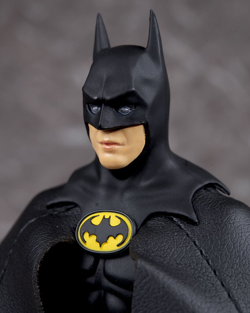 【未開封】フィギュアーツ バットマン BATMAN 1989 マイケルキートン