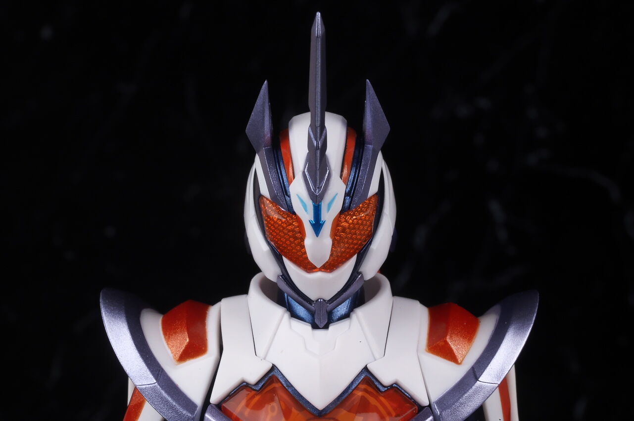 S.H.フィギュアーツ 仮面ライダーマジェード サンユニコーン